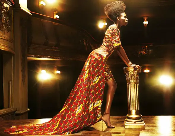 Vlisco - Gracefully flowing fabrics weave an enigmatic story